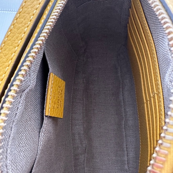 Gucci Bree Ebony Canvas/Buttercream Leather Crossbody - Picture 6 of 10